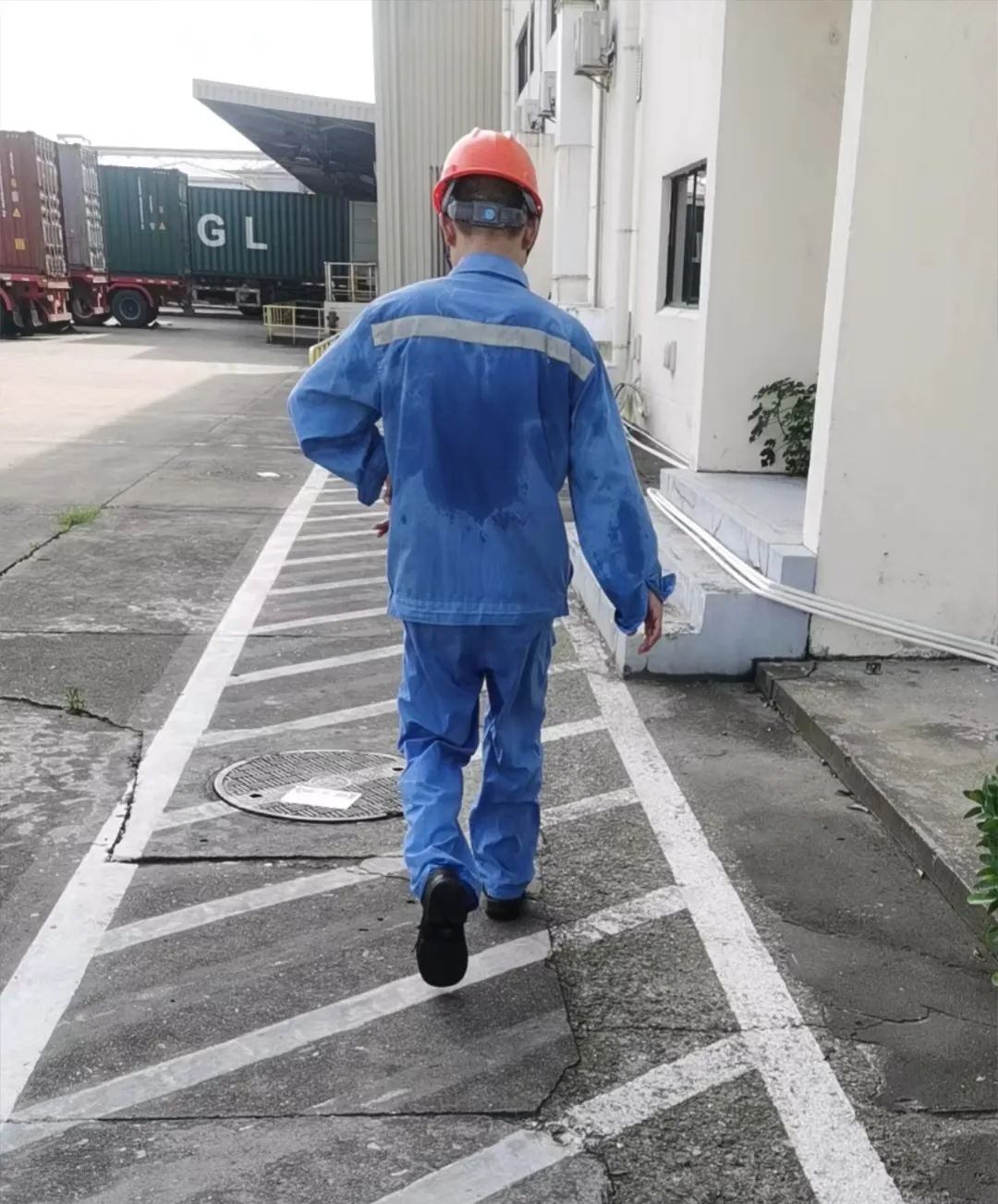 驻场工程师全时支持.jpg 图片